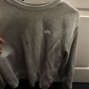 Nike crewneck in a size medium.